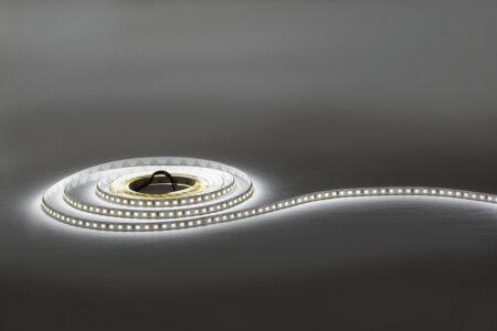 Bandă led 9,6W 4000K 12V 8mm 1040 lm/m 120 led/m IP20 5m Lumineco