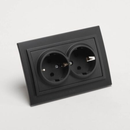 Двойная розетка черная встраиваемывая с заземлением 16A ИП20 220V rita Mutlusan