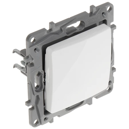 Выключатель одноклавишный встраиваемый белый 10A ИП20 220V niloe Legrand