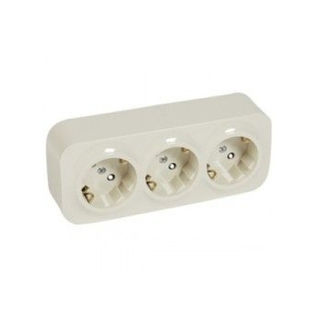 Tройная розетка накладная белая 220V 16A ИП20 220V forix Legrand