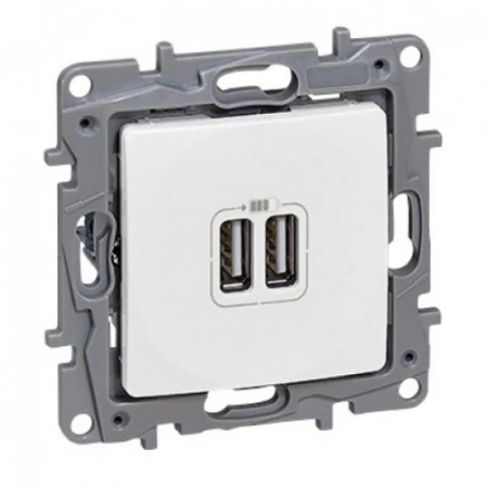 Priză de date cu USB albă incorporabilă IP40 220V niloe Legrand