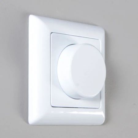 Dimmer белый ИП20 220V sedna New Schneider