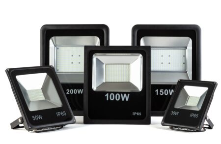 Светодиодныи прожектор