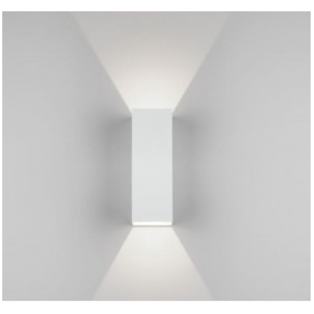 Фасадный фонарь 3В 3000K белый уличный 220X70MM металл ИП44 LUMINA LED